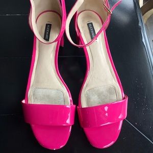 Dillards Hot pink kitten heel